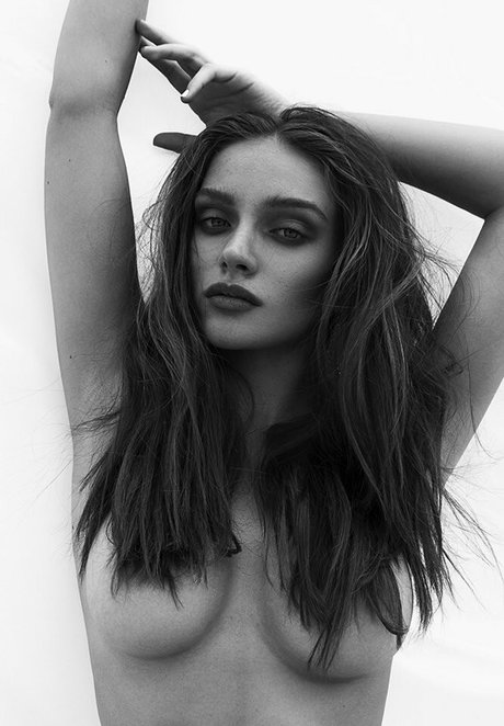 Romi Pavoncello porn star photos