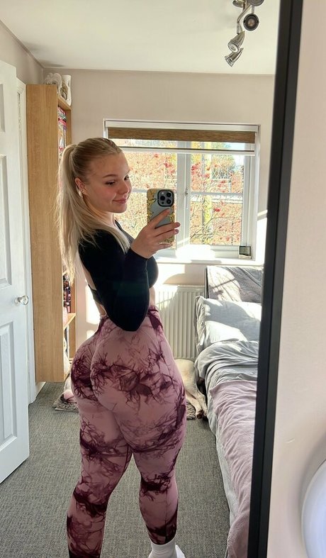 MommyMewtwo high quality pornstar picture