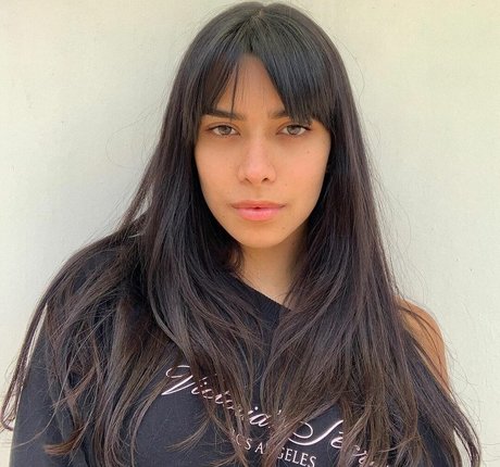 Gabrielle M model top pic