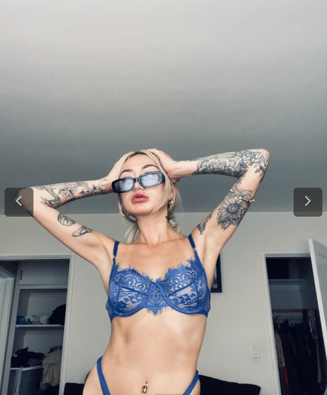 Blondeanime nudes model galleries