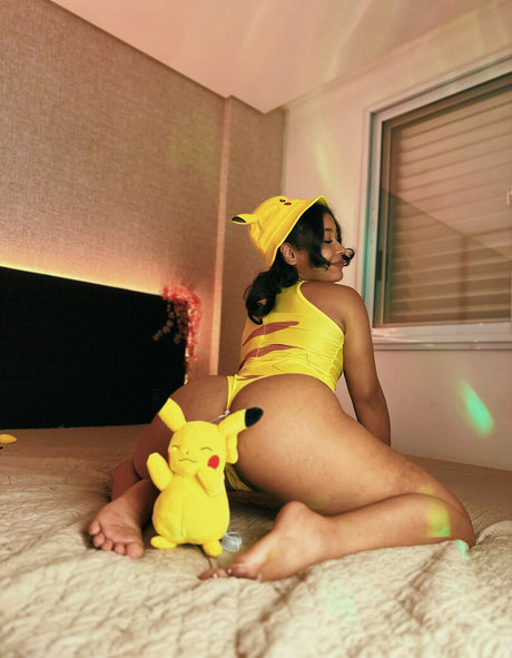 onlymayasz hot model pictures