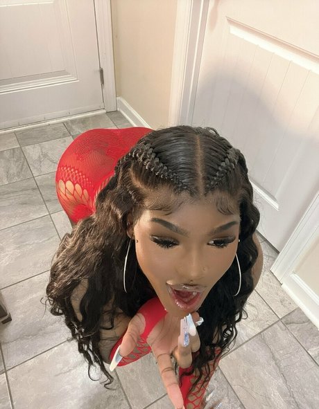 TSIndiaFrost xxx model image