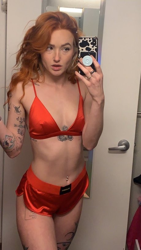 Indoor wilding model sex images