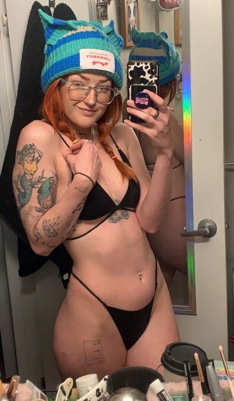 Indoor wilding naked actress archive