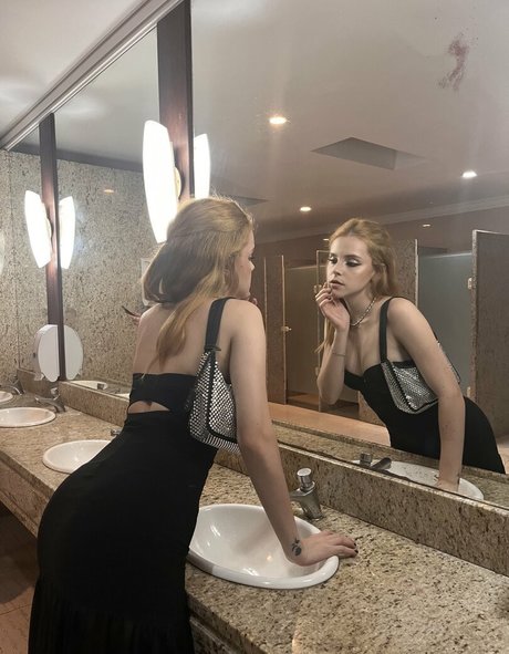 lafiorio model perfect pics