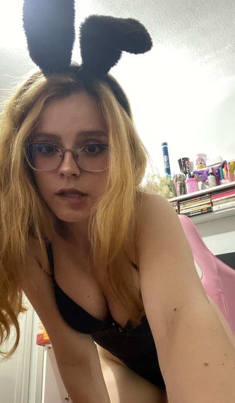 lafiorio model hot image