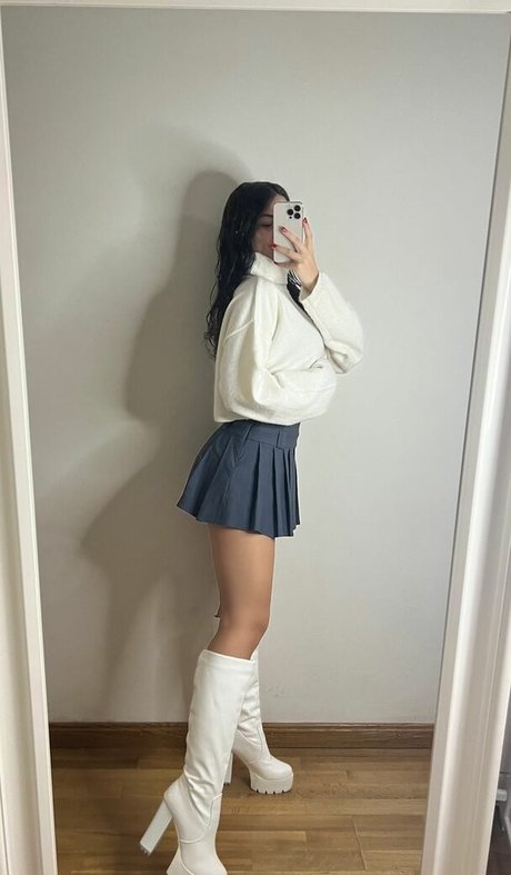 miiriiamherrero hot model image