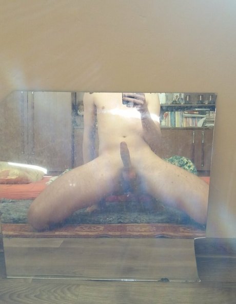 Valeto1204 naked actress photo