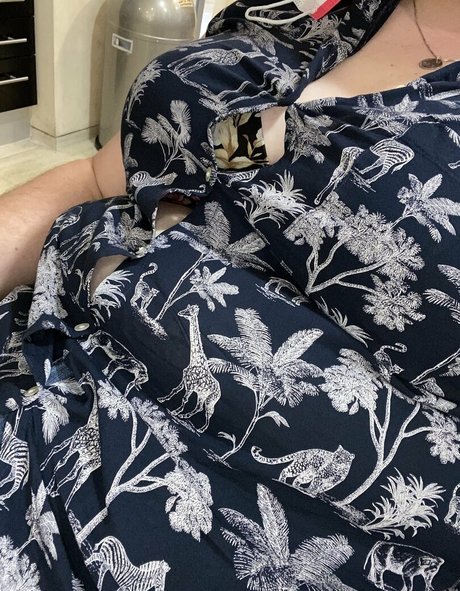 no jury exclusive model pic