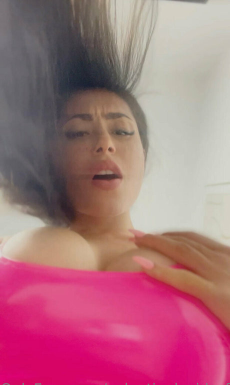 valentinalavida free erotic pornstar image