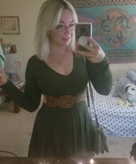 MissFushi star naked pictures