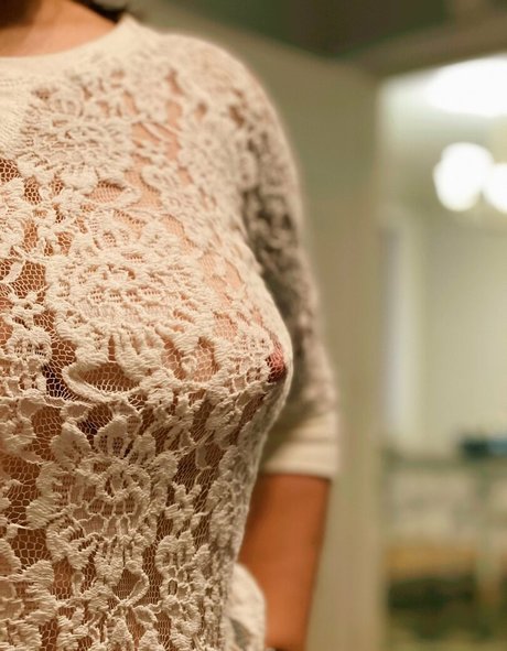 NipplyNurse model hot photos