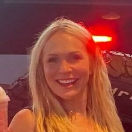 Barbara Alyn Woods model perfect pics