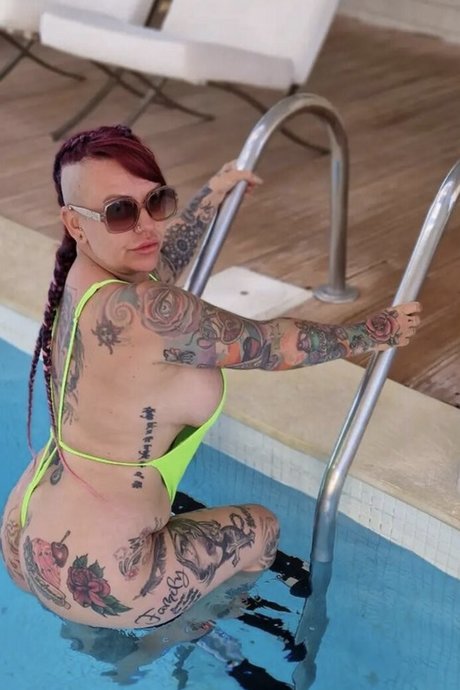 busty blonde onlyfans free nude photos