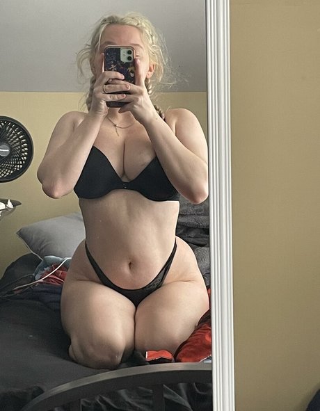 Xfume pornstar beautiful pic