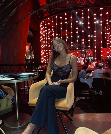 Gil Chen Ben Amo hot actress img