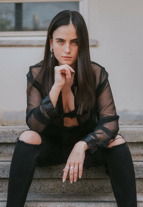 Noy Malkin star sexy pictures