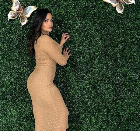 Samantha Sepulvada perfect star gallery