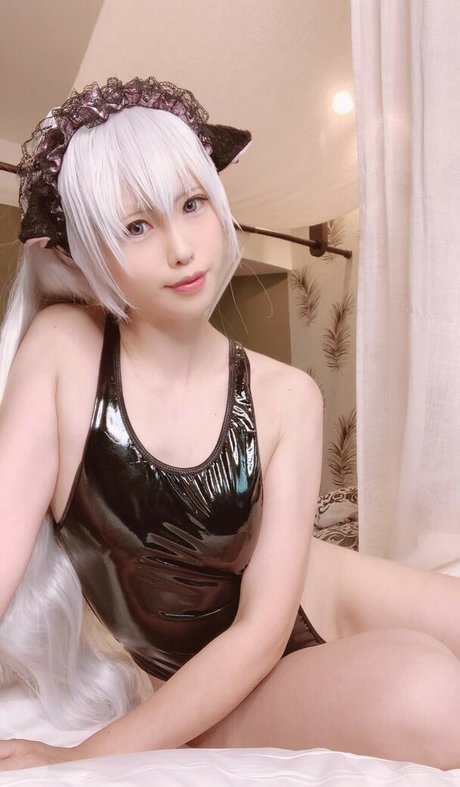 Glossy Rabbit model porn gallery