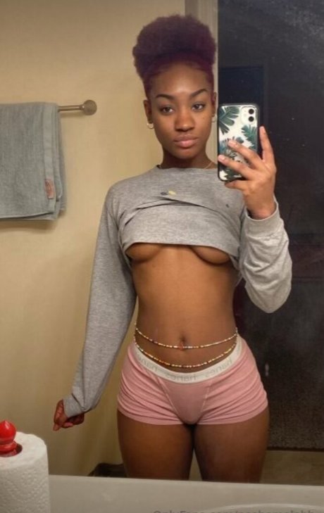 Neshomeleh xxx actress photo