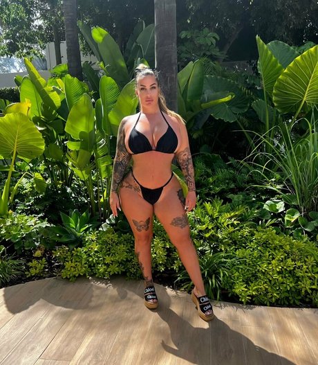 your obsession model sexy img