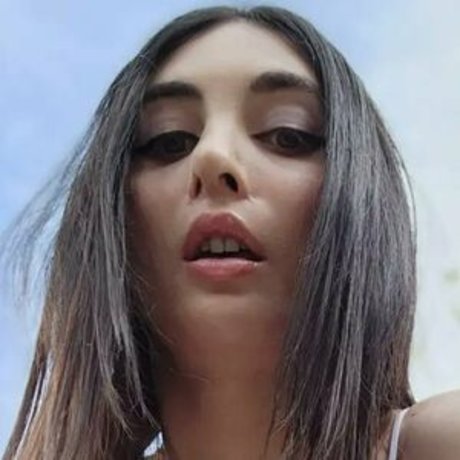 Sarah Alexis porn model photos