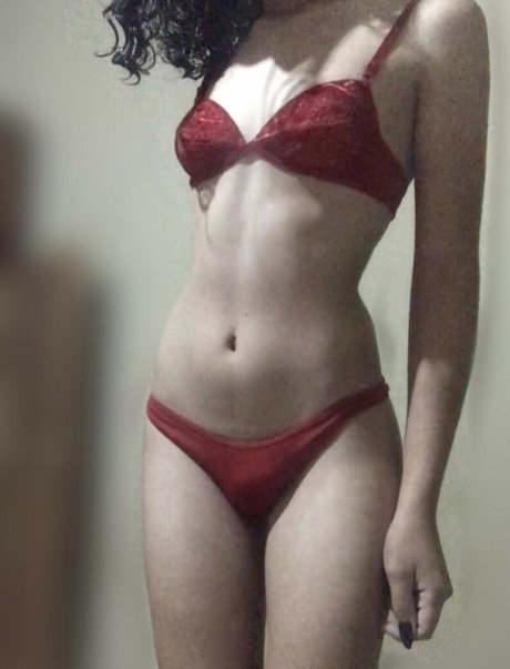 Myrjulia model perfect gallery