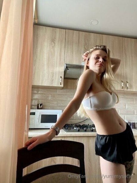 yummysofie nudes pornstar photos