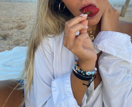 indywright star erotic archive