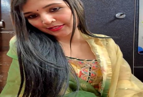 Meenakashi star hd photo