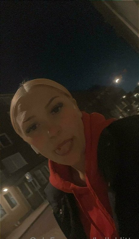 kellyklitta best star photo