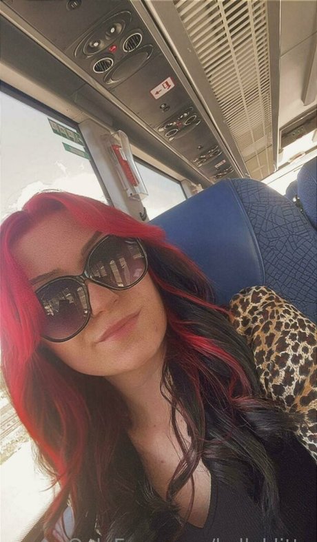 kellyklitta exclusive star pictures