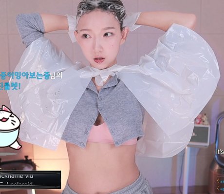 leelate star nudes image