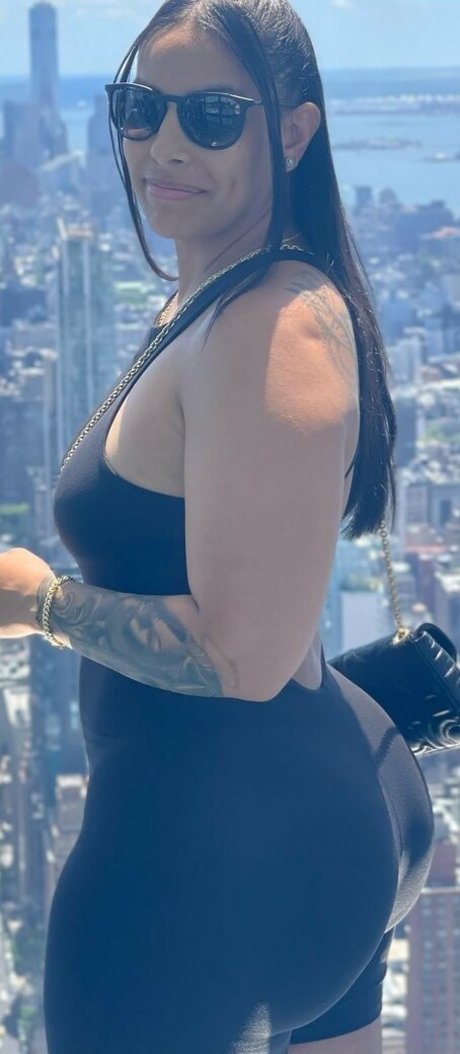 janibel b star naked gallery