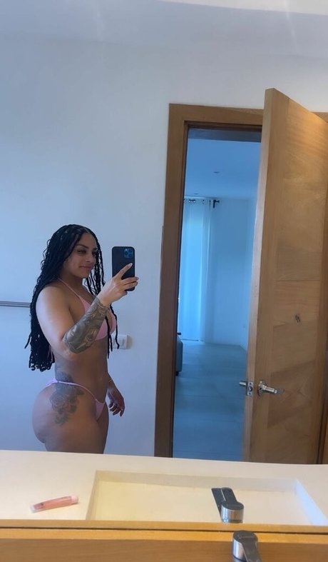 janibel b nude actress gallery