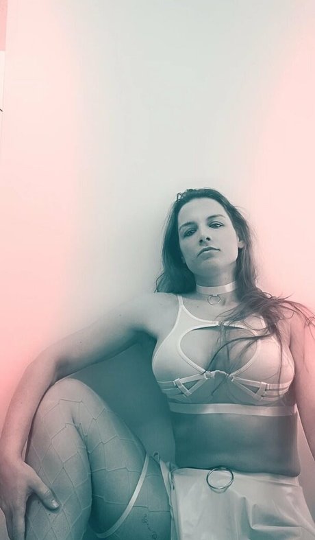 Kayeufy star nudes archive