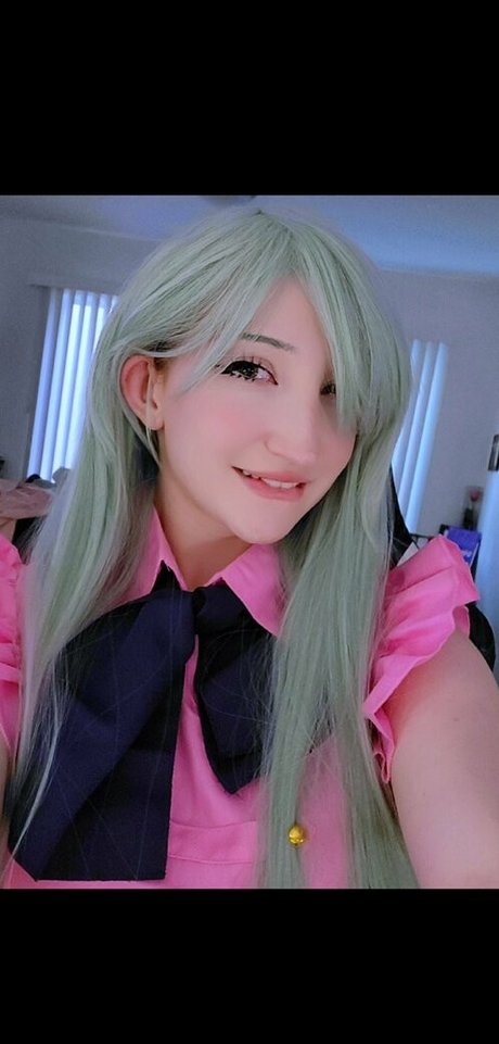 empressvy erotic actress pics