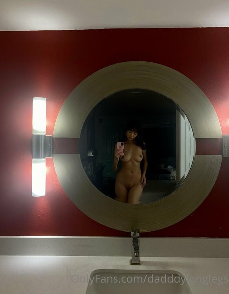 Daddylonglegs model xxx photo