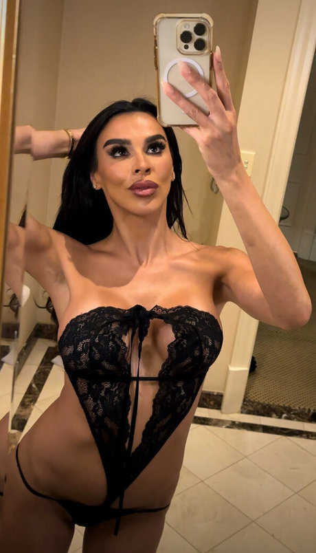 Raquel Petit art pornstar pics