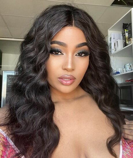 Thayana Babyy star free pics