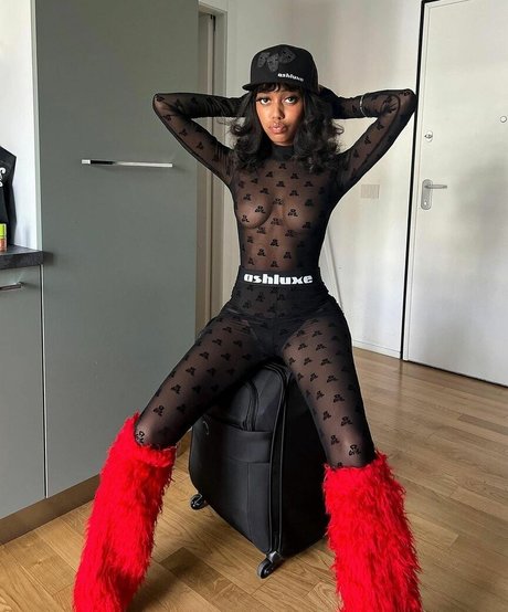 Keamokhobo nude pornstar pic