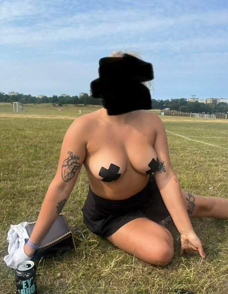 swetits nude actress gallery