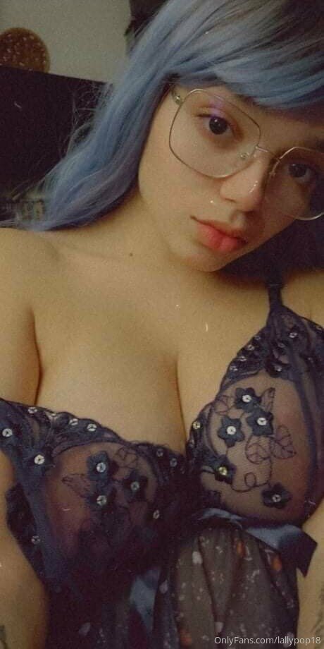 lallypop18 pretty actress pic