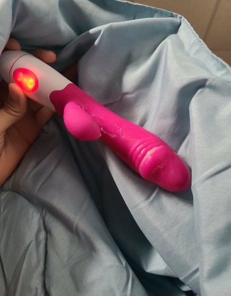 lallypop18 adult star image