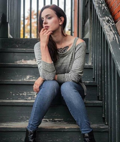 Angelika Koch nude model img