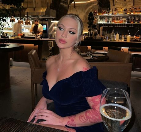 Jana Blondie_ adult actress gallery