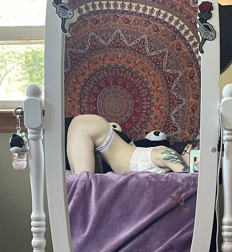 itsjeslynpixie adult actress image