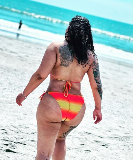 AJ Perry nudes actress img