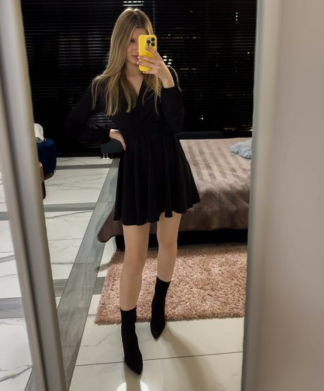 Mirtillaa M pornstar naked gallery