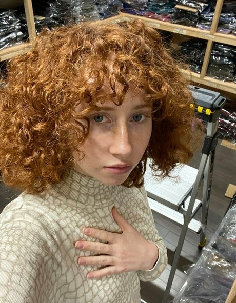 naomime pretty pornstar picture